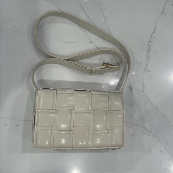 Amazon Handbags - Amazon braided/woven cream crossbody purse